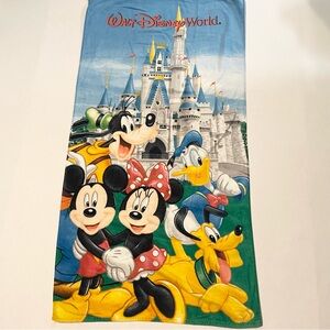 Vtg Walt Disney World Disneyland Beach Bath Towel Mickey Minnie Pluto 30.5”x58"
